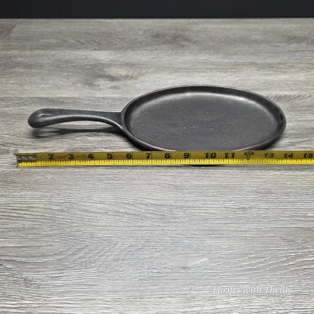Traditional Castiron Basic Essentials Oval Fajita Skillet Black 9x7 Cast Iron